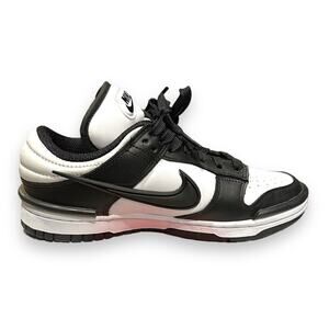Nike Panda Dunk Low Twist Sneakers